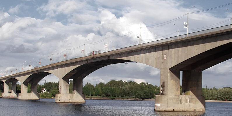 Применение бетона М-600 для строительства опор мостов